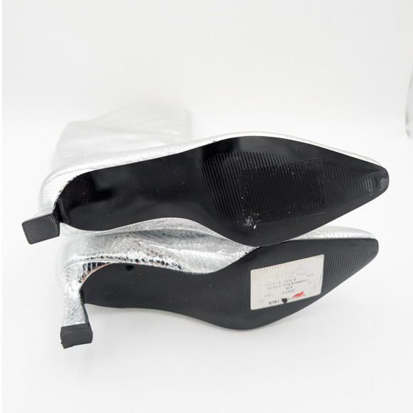 Steve Madden Newlyn Knee High Boot Pointed Toe Women's Silver Size 7.5 Wide Calf - Picture 6 of 9